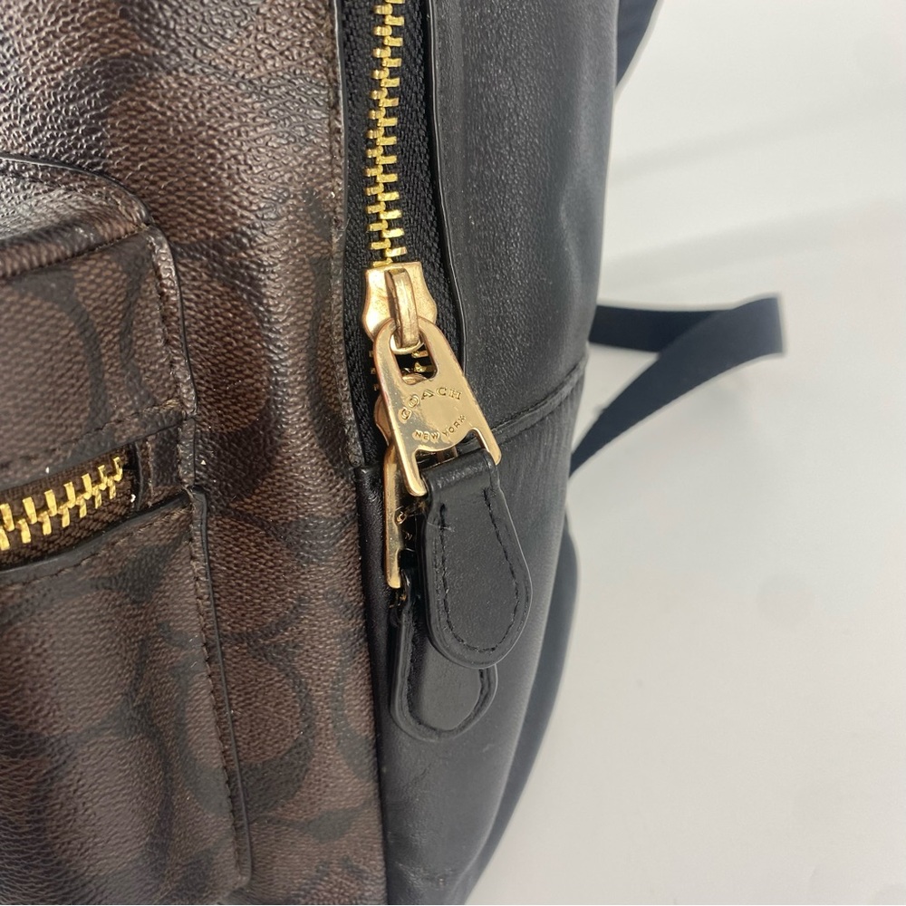 Coach Medium Charlie Backpack Signature Canvas - Picture 11 of 16